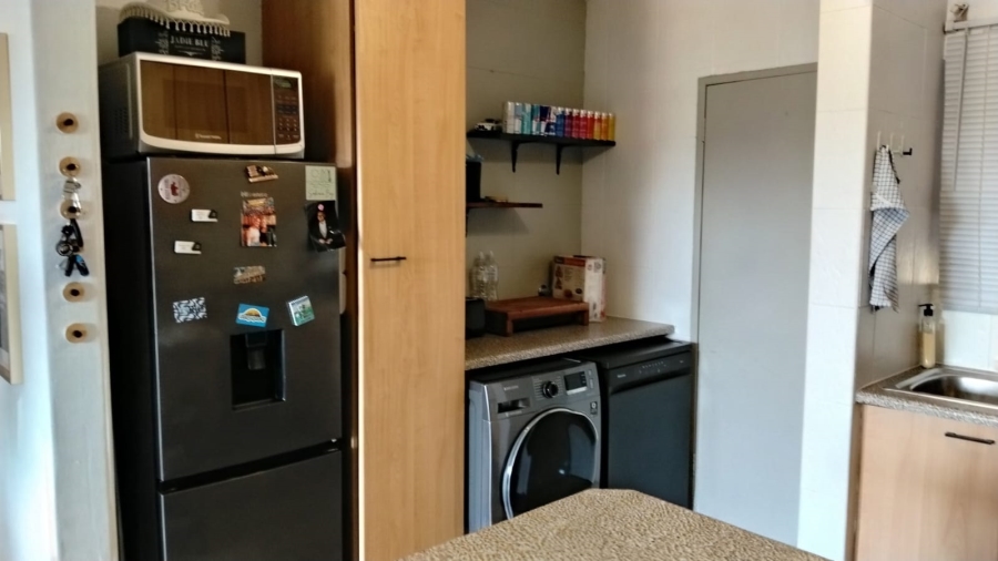2 Bedroom Property for Sale in Sugar Bush Estate Gauteng