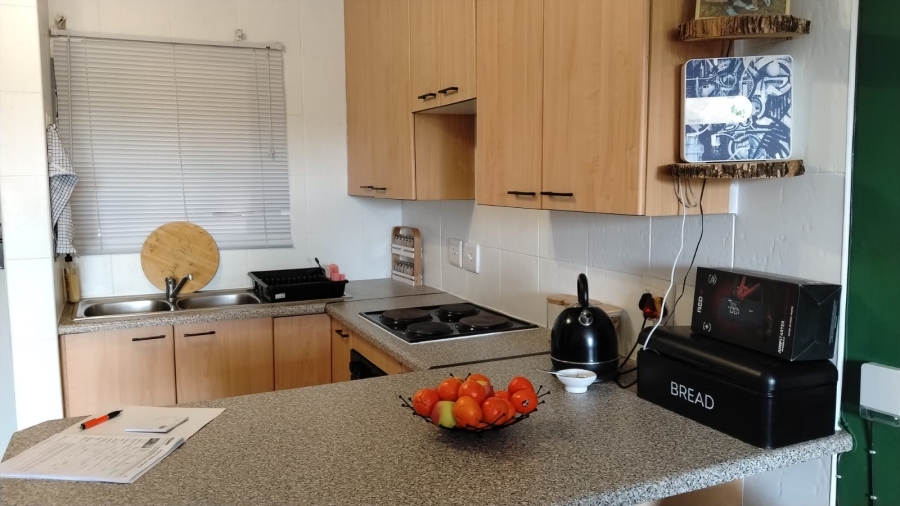 2 Bedroom Property for Sale in Sugar Bush Estate Gauteng