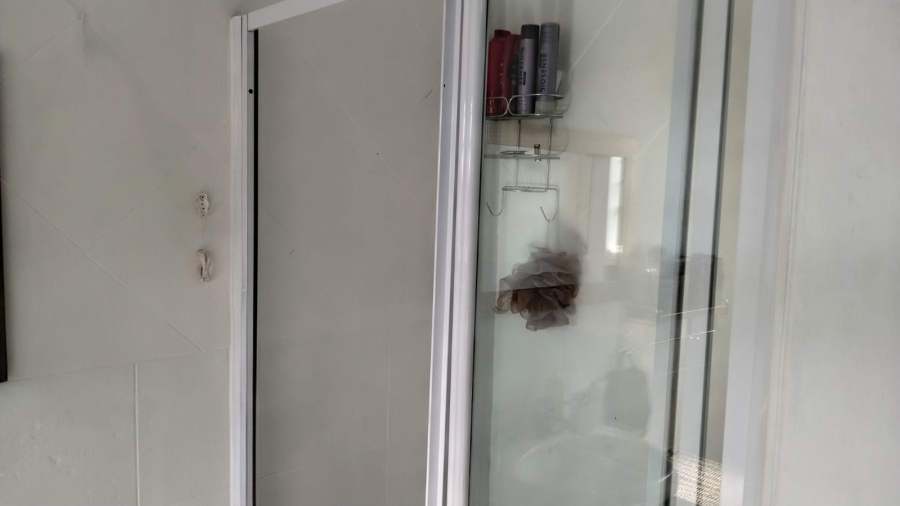 2 Bedroom Property for Sale in Sugar Bush Estate Gauteng