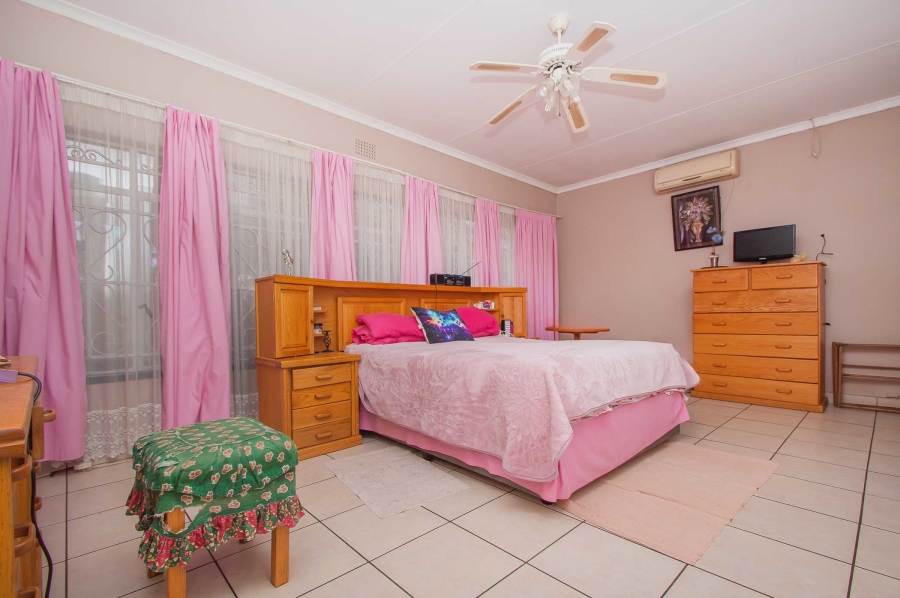 3 Bedroom Property for Sale in Florida Gauteng
