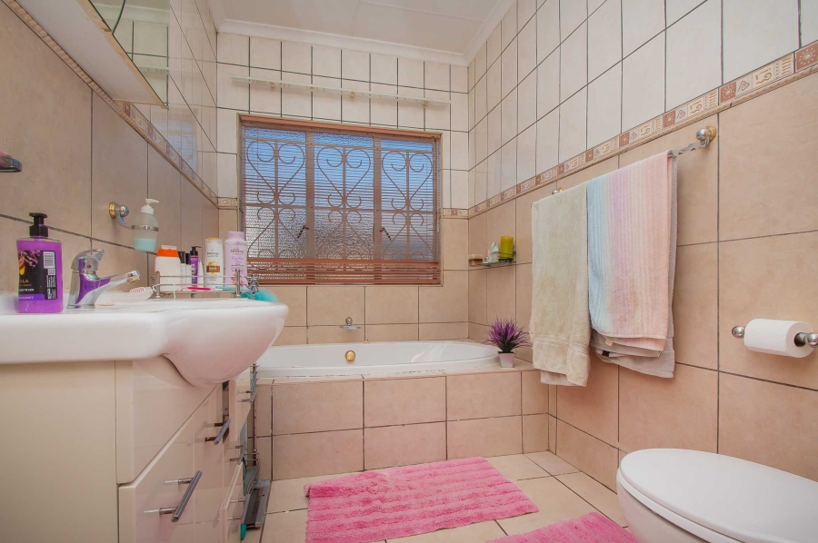 3 Bedroom Property for Sale in Florida Gauteng