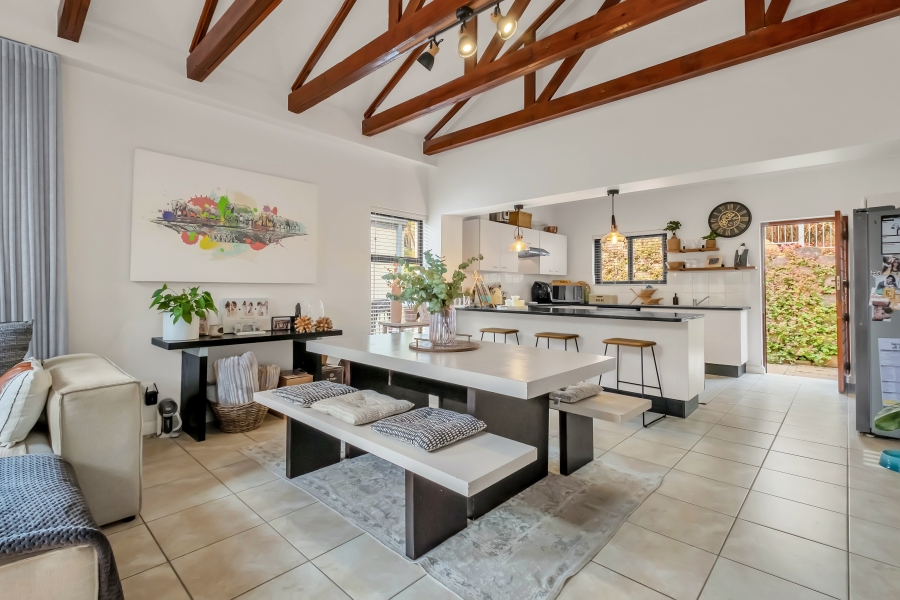 To Let 2 Bedroom Property for Rent in Bryanston Gauteng