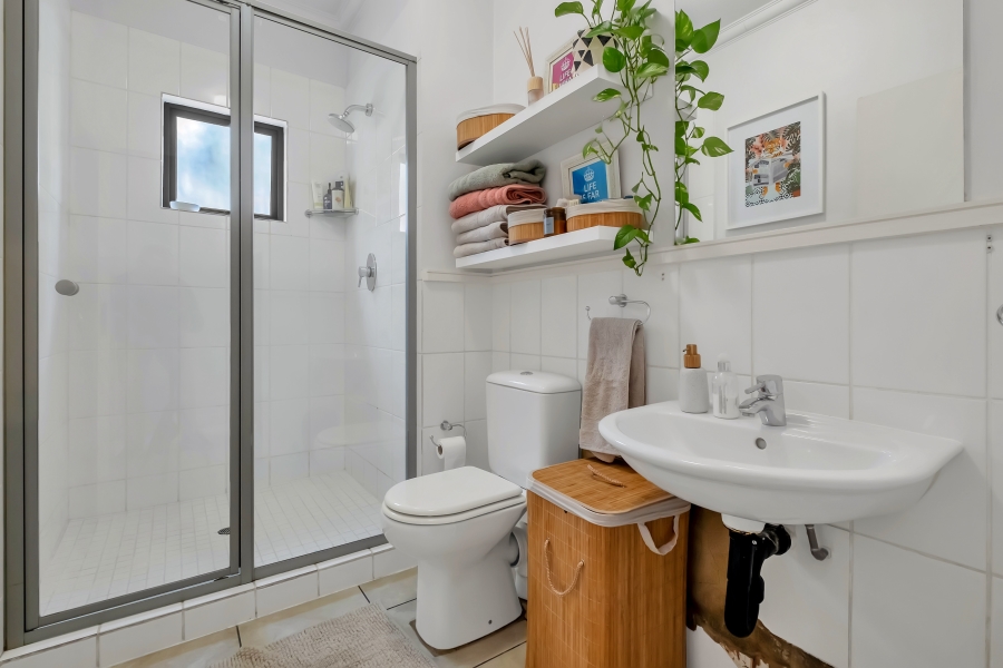 To Let 2 Bedroom Property for Rent in Bryanston Gauteng