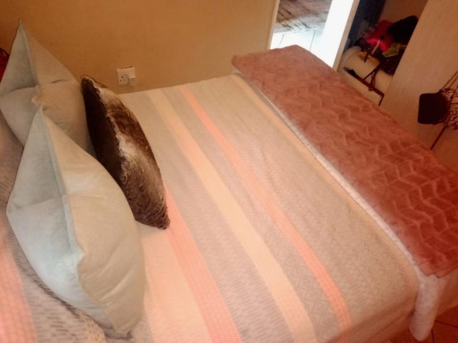 2 Bedroom Property for Sale in Erand Gardens Gauteng