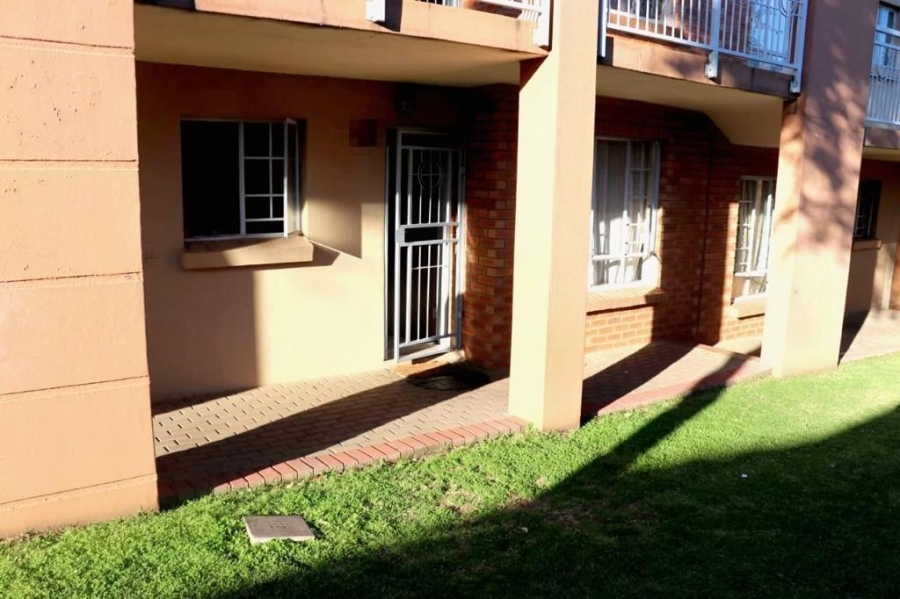 2 Bedroom Property for Sale in Erand Gardens Gauteng