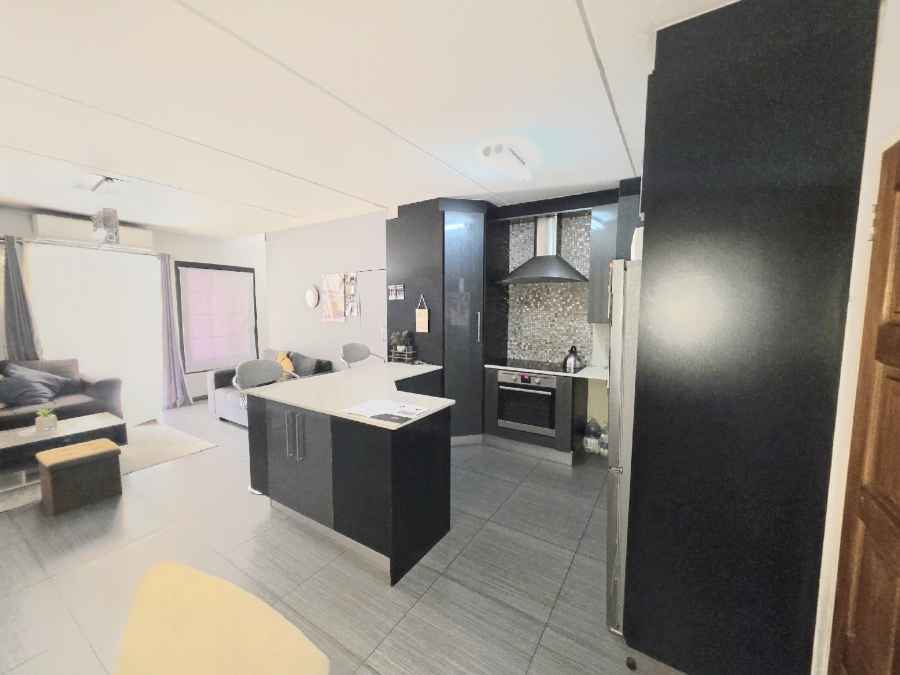 2 Bedroom Property for Sale in Noordwyk Gauteng