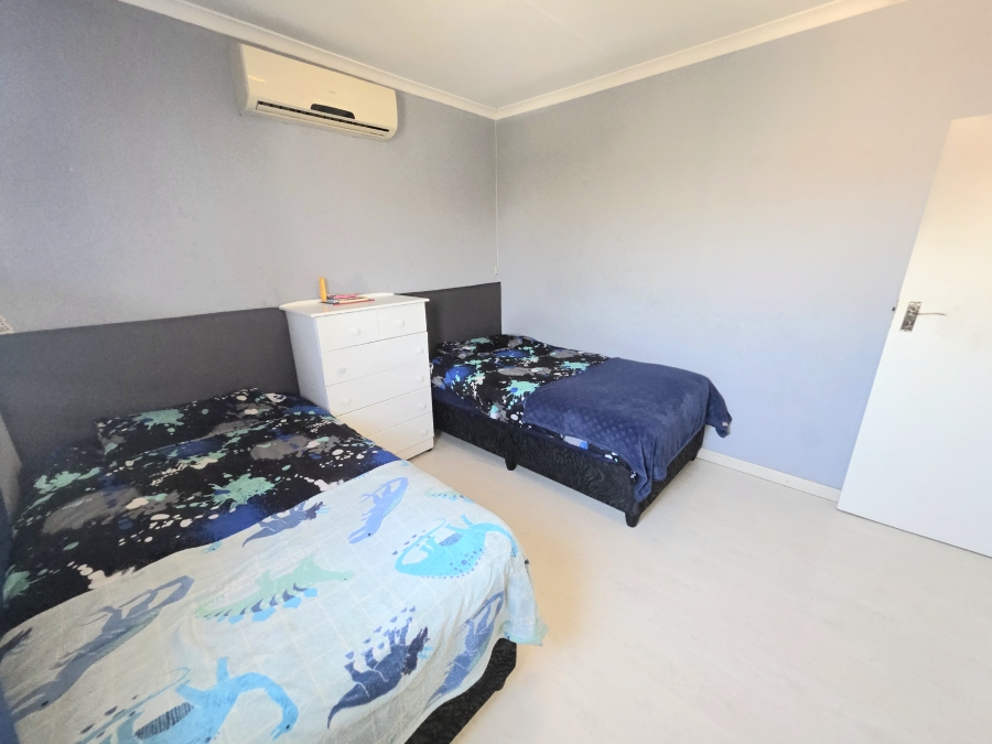 2 Bedroom Property for Sale in Noordwyk Gauteng