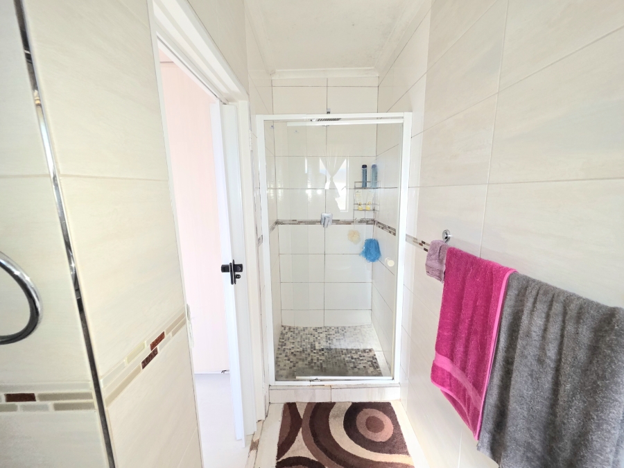 2 Bedroom Property for Sale in Noordwyk Gauteng