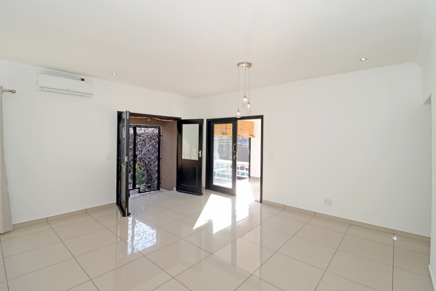 3 Bedroom Property for Sale in Barbeque Downs Gauteng