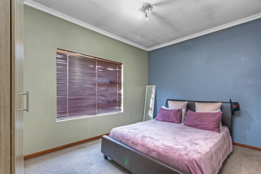 2 Bedroom Property for Sale in Noordwyk Gauteng