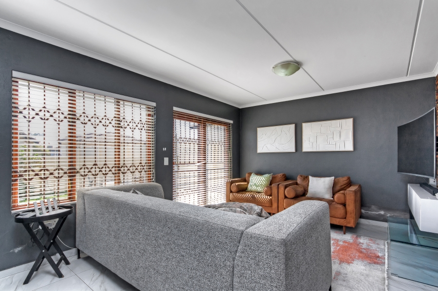3 Bedroom Property for Sale in Kosmosdal Gauteng