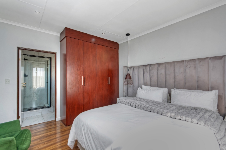 3 Bedroom Property for Sale in Kosmosdal Gauteng