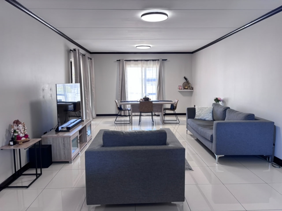 2 Bedroom Property for Sale in Carlswald Gauteng