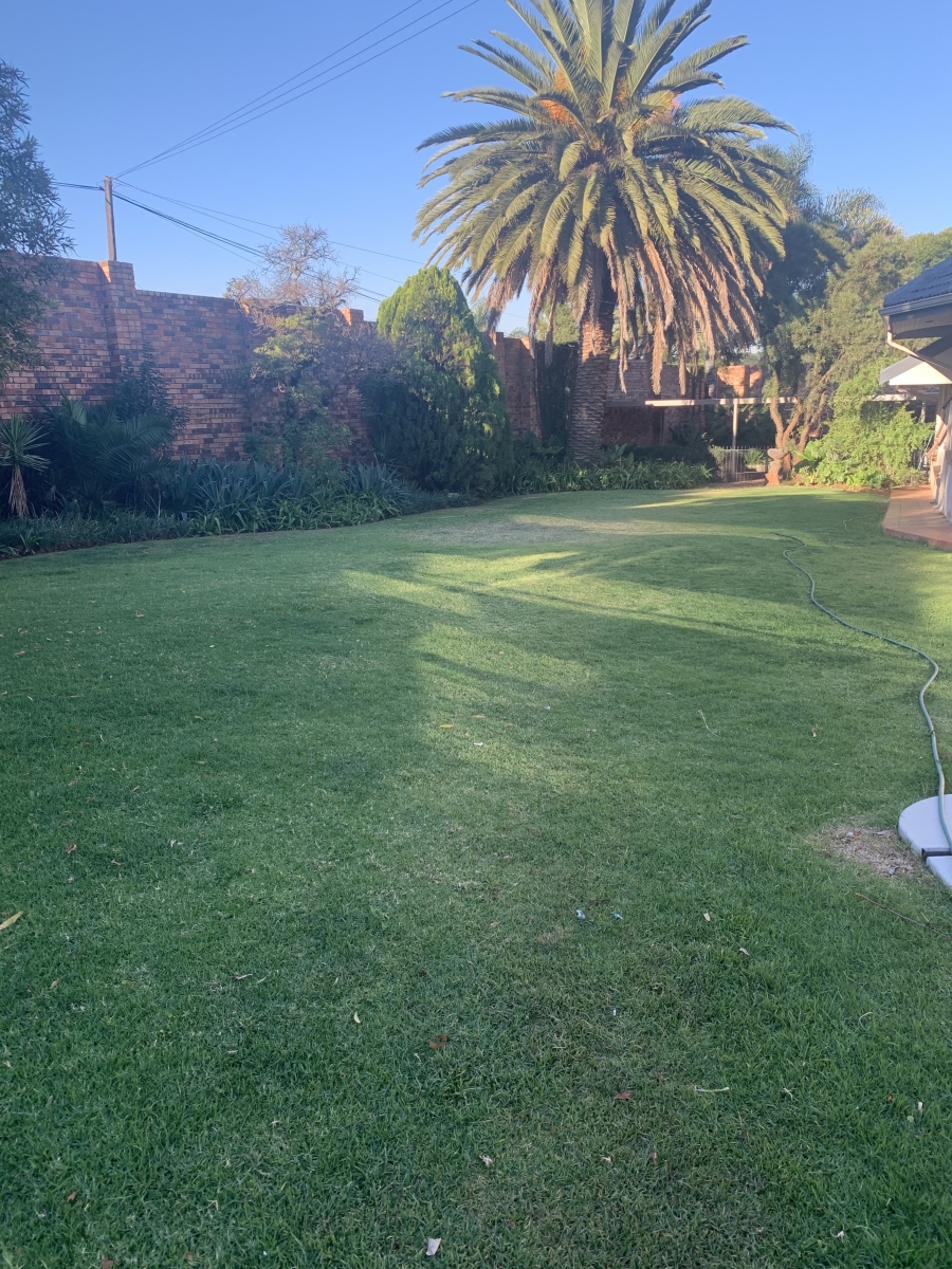 To Let 1 Bedroom Property for Rent in Northcliff Gauteng