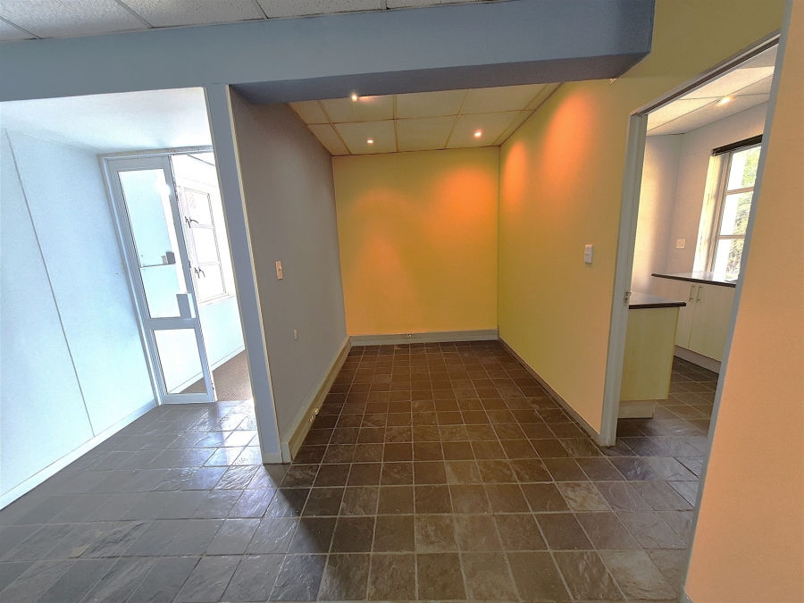 To Let Commercial Property for Rent in Hyde Park Gauteng