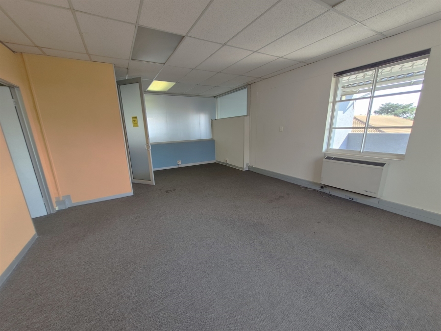 To Let Commercial Property for Rent in Hyde Park Gauteng