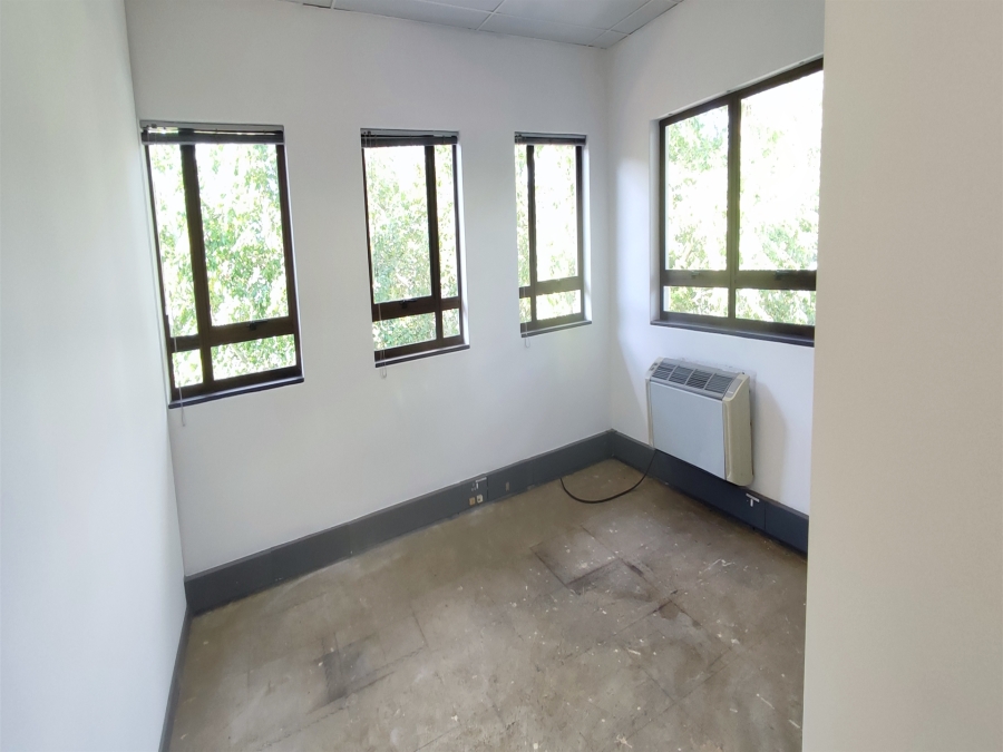 To Let Commercial Property for Rent in Hyde Park Gauteng