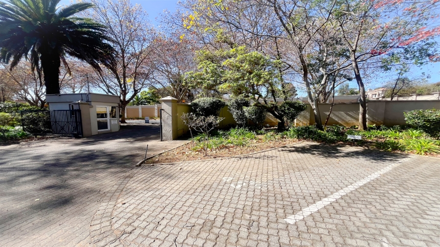 To Let Commercial Property for Rent in Houghton Estate Gauteng