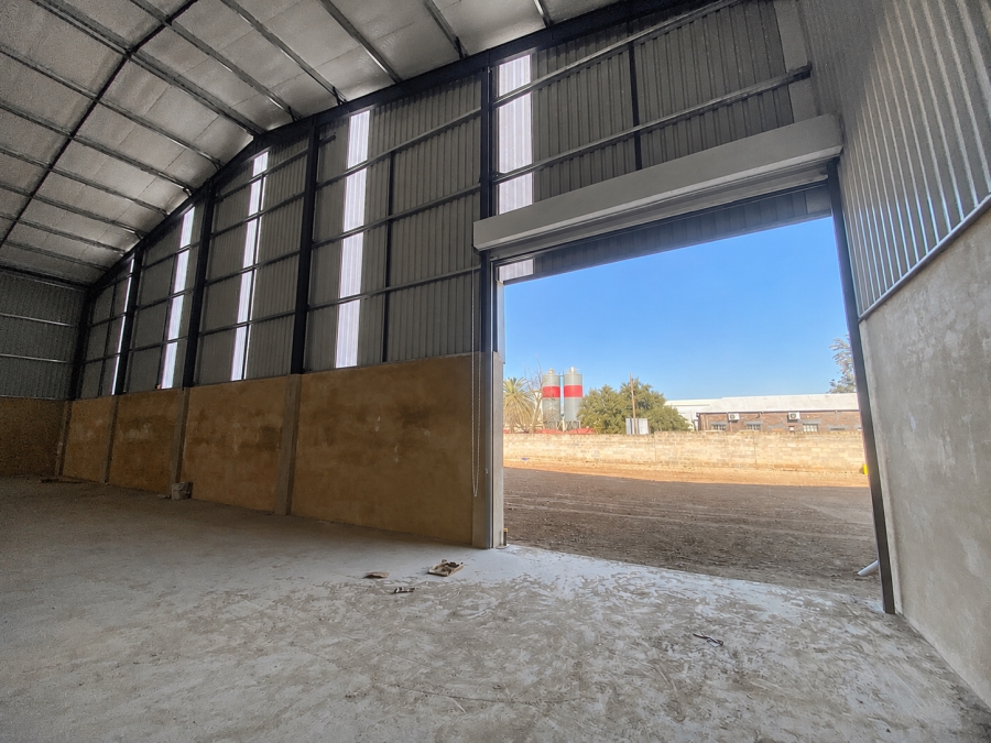 To Let Commercial Property for Rent in Clayville Gauteng