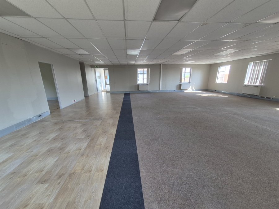 To Let Commercial Property for Rent in Hyde Park Gauteng
