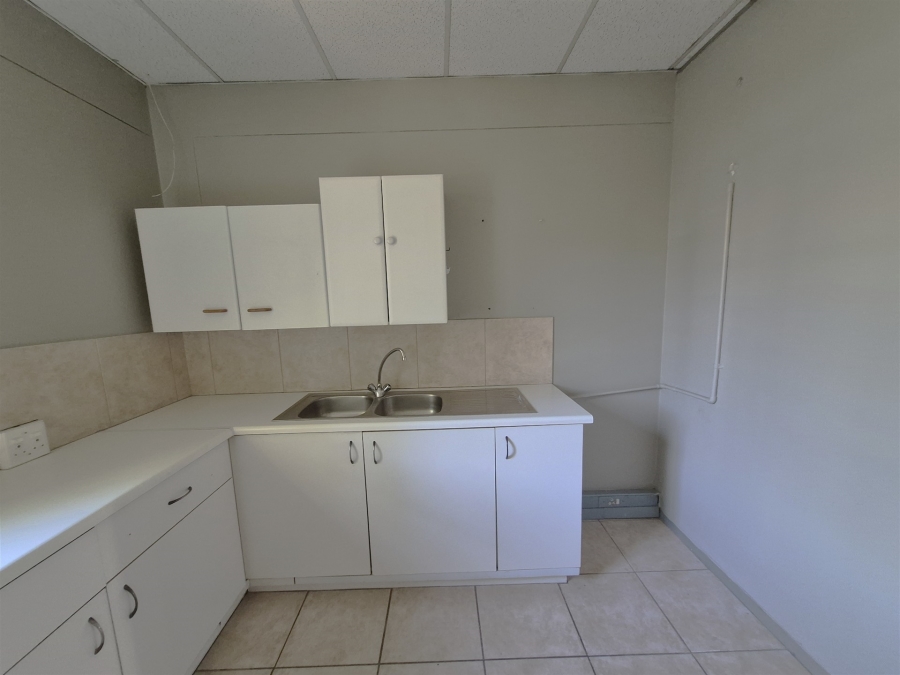 To Let Commercial Property for Rent in Hyde Park Gauteng