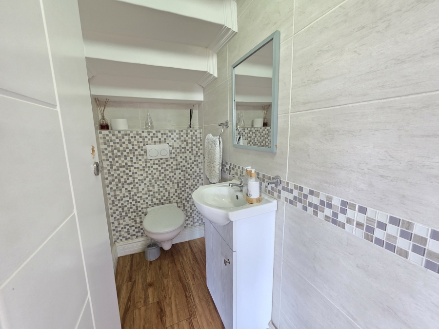 3 Bedroom Property for Sale in Woodhill Estate Gauteng