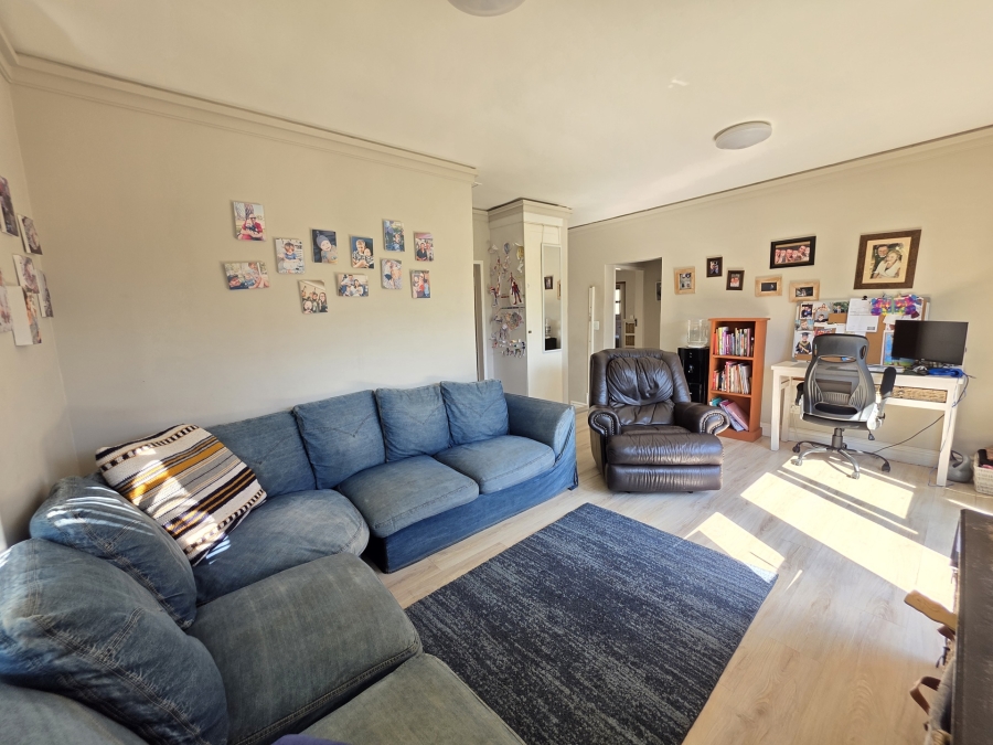 3 Bedroom Property for Sale in Woodhill Estate Gauteng