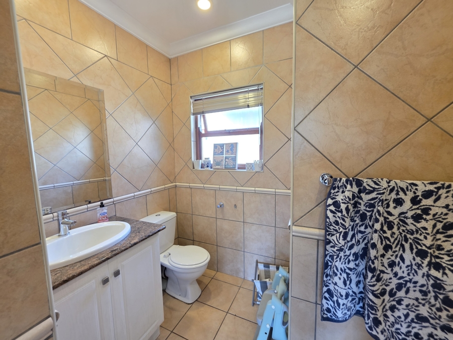 3 Bedroom Property for Sale in Woodhill Estate Gauteng