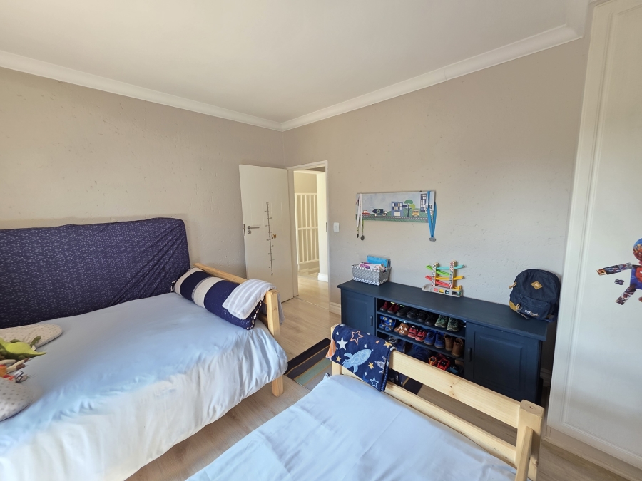 3 Bedroom Property for Sale in Woodhill Estate Gauteng