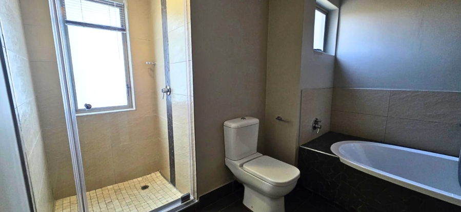2 Bedroom Property for Sale in Midstream Estate Gauteng