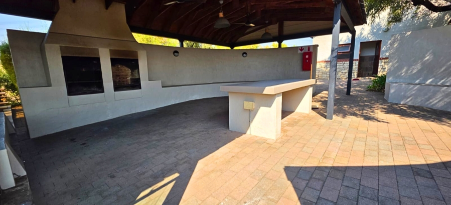 2 Bedroom Property for Sale in Midstream Estate Gauteng