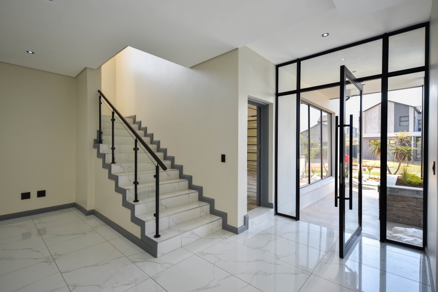 5 Bedroom Property for Sale in Fountainbrook Estate Gauteng