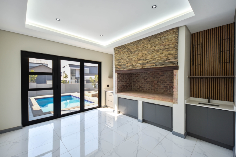 5 Bedroom Property for Sale in Fountainbrook Estate Gauteng