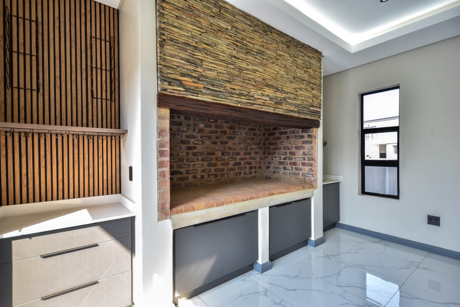 5 Bedroom Property for Sale in Fountainbrook Estate Gauteng