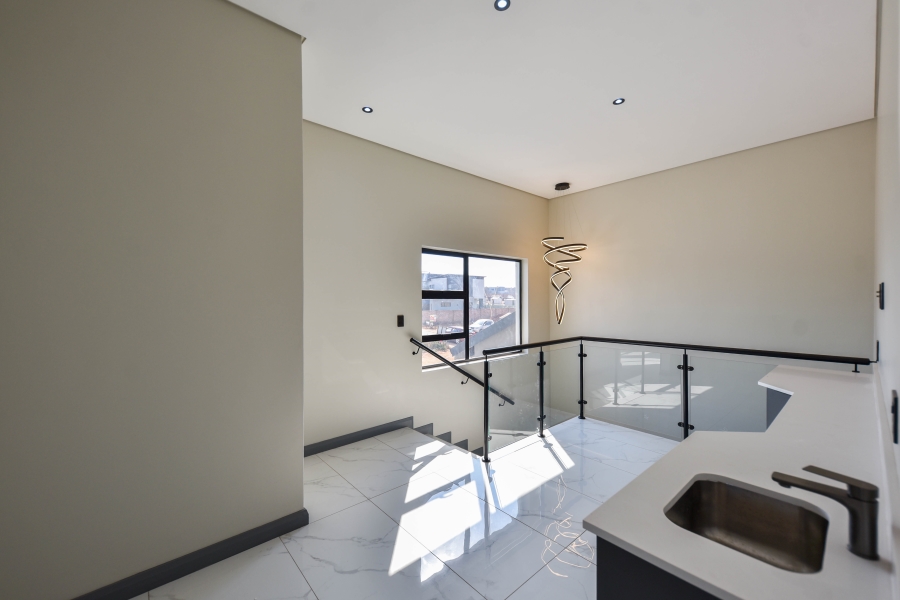 5 Bedroom Property for Sale in Fountainbrook Estate Gauteng