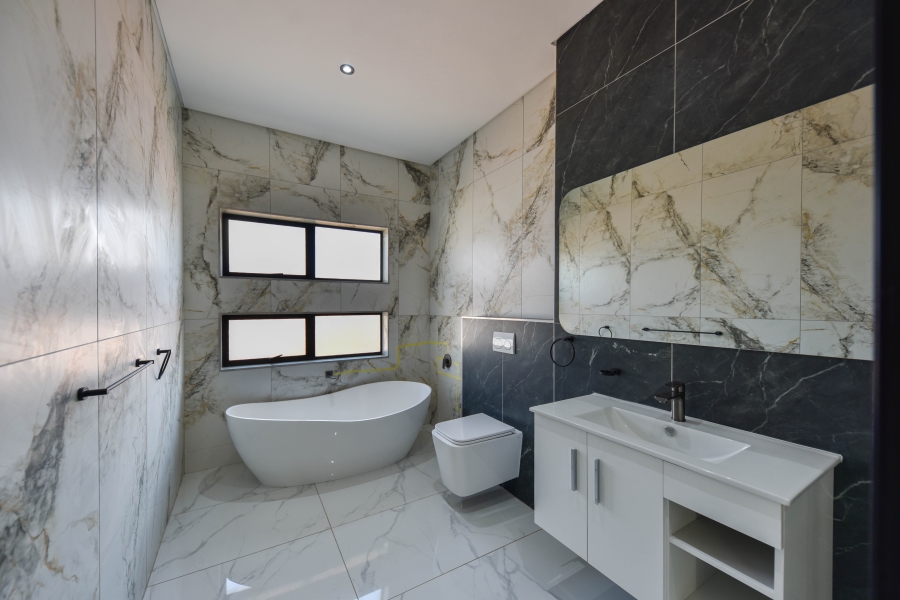 5 Bedroom Property for Sale in Fountainbrook Estate Gauteng