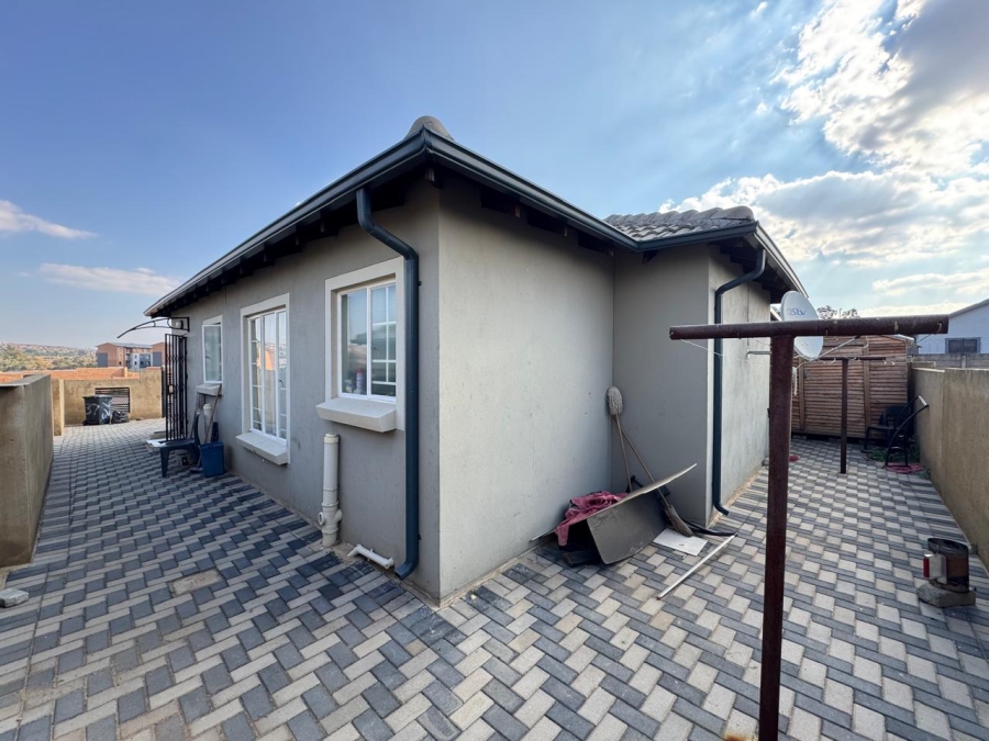 3 Bedroom Property for Sale in Lotus Gardens Gauteng