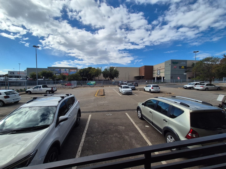 To Let Commercial Property for Rent in Centurion Central Gauteng