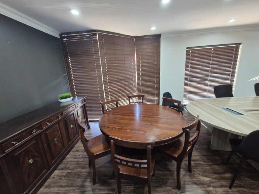 To Let Commercial Property for Rent in Die Hoewes Gauteng