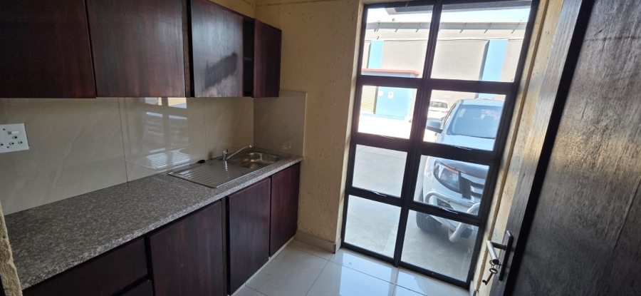 To Let Commercial Property for Rent in Pomona Gauteng