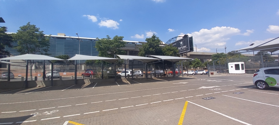 To Let Commercial Property for Rent in Die Hoewes Gauteng