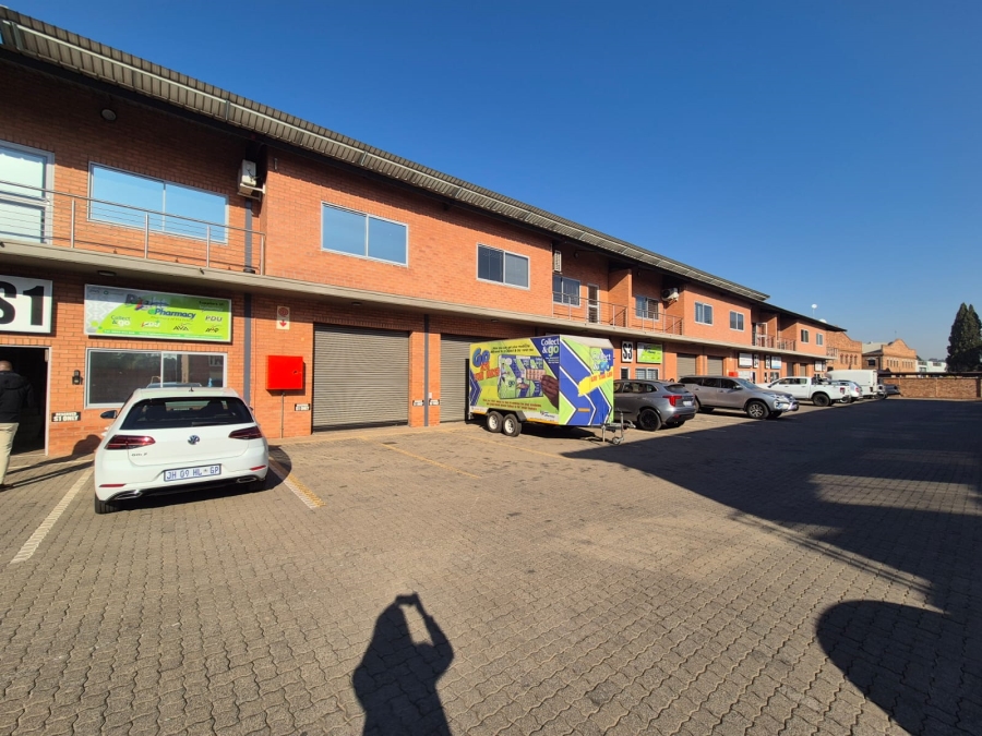 To Let Commercial Property for Rent in Hennopspark Gauteng