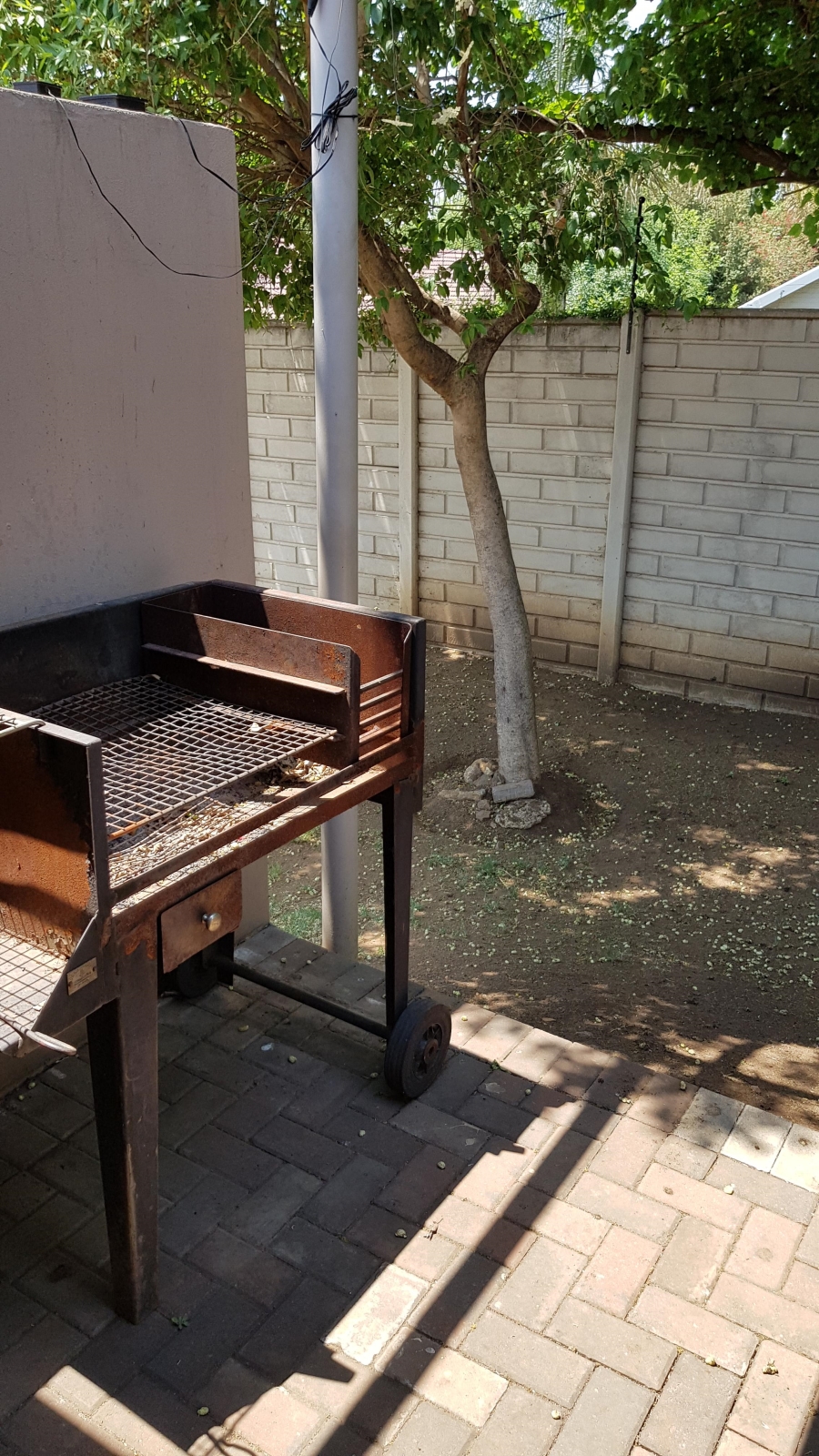 To Let 1 Bedroom Property for Rent in Greenstone Hill Gauteng