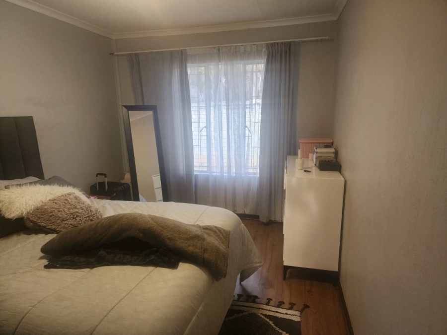 To Let 1 Bedroom Property for Rent in Greenstone Hill Gauteng