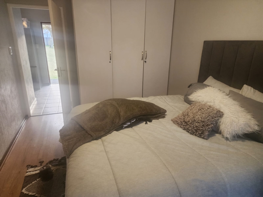 To Let 1 Bedroom Property for Rent in Greenstone Hill Gauteng