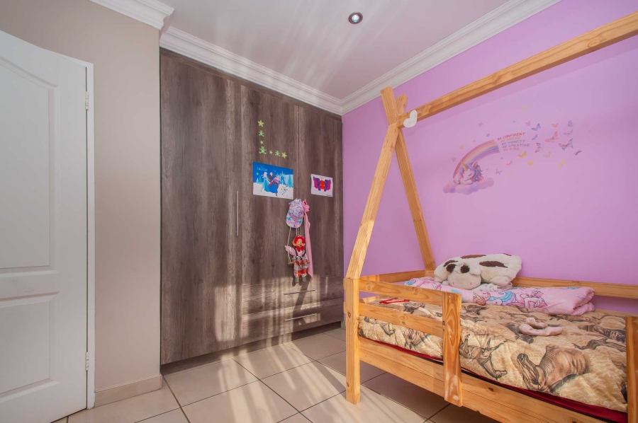 7 Bedroom Property for Sale in Kenmare Gauteng