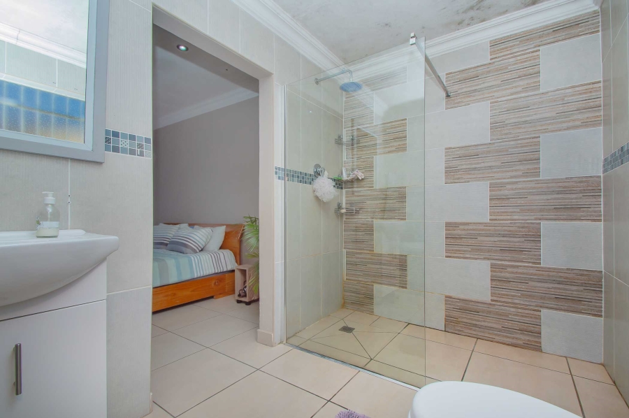 7 Bedroom Property for Sale in Kenmare Gauteng