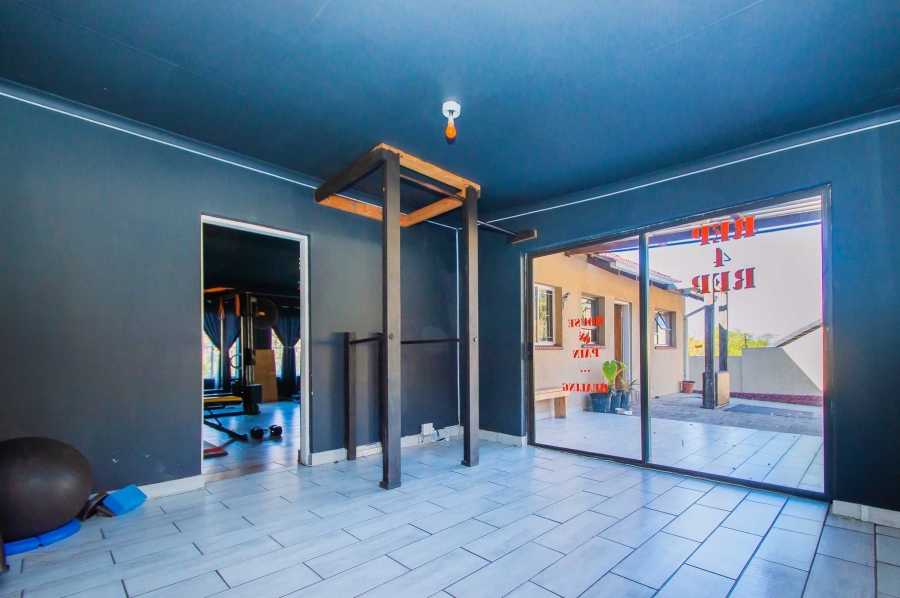 7 Bedroom Property for Sale in Kenmare Gauteng
