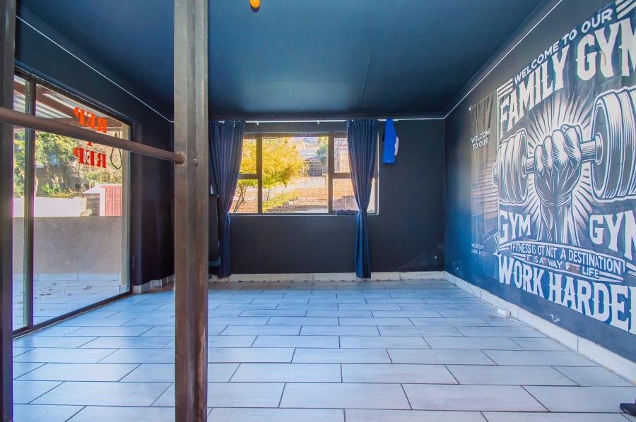 7 Bedroom Property for Sale in Kenmare Gauteng