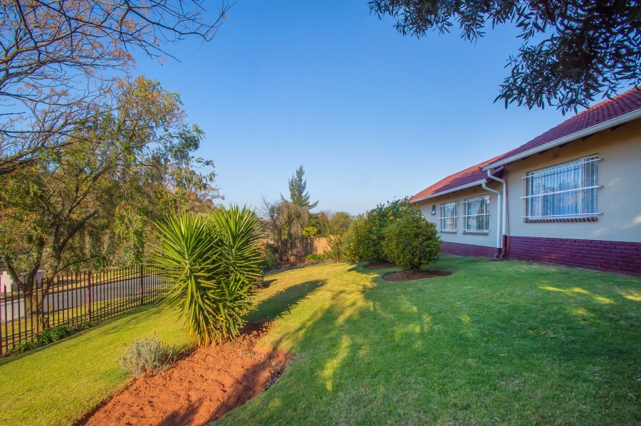 7 Bedroom Property for Sale in Kenmare Gauteng